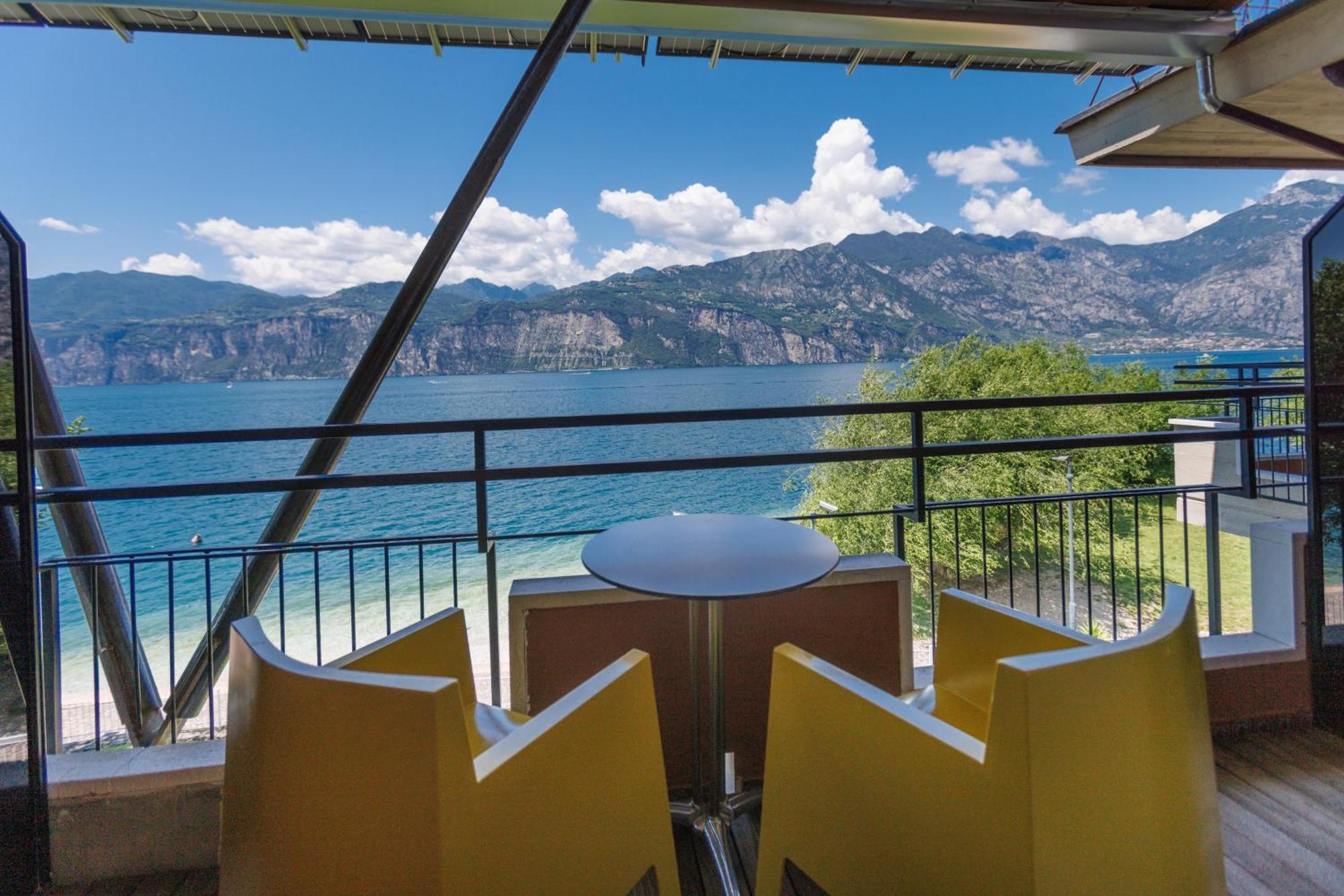 Ambienthotel Primaluna Malcesine Exterior photo